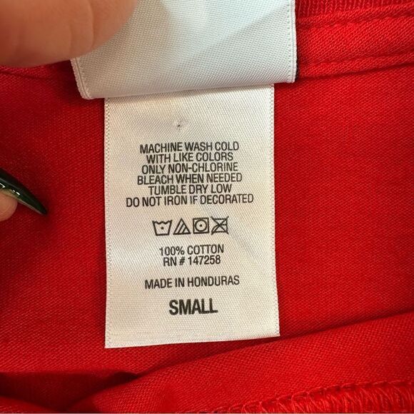 simply southern Red Santa Clause “believe” Long Sleeved T Shirt Size Small - Picture 7 of 17